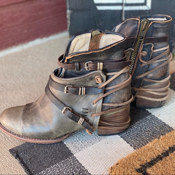 Freebird by Steven Brown Heeled Boots - Picture 3 of 6